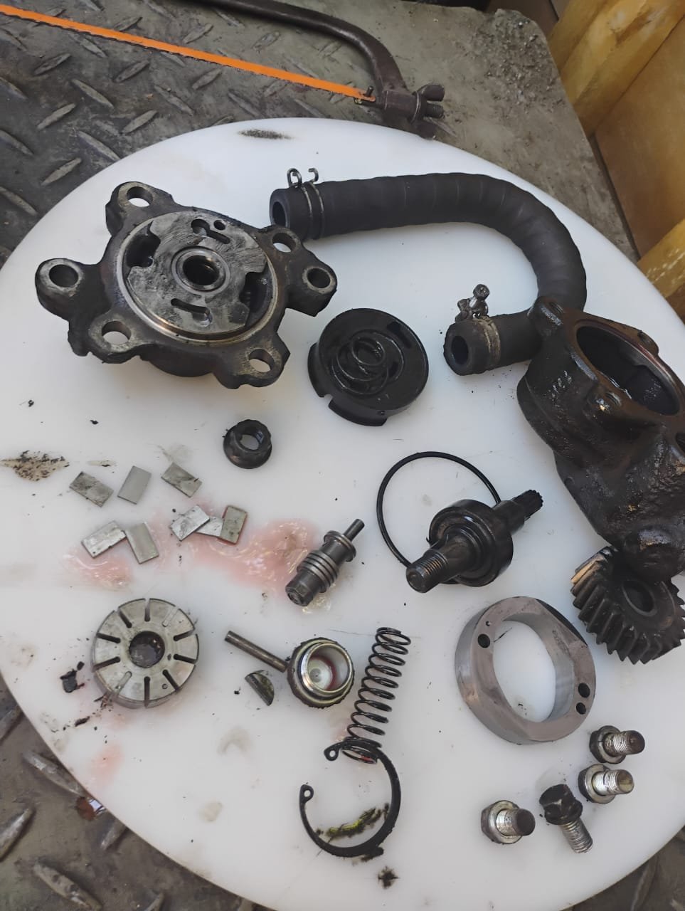 reparación de bomba de dirección hidráulica